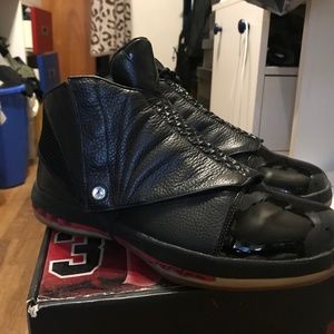 Air Jordan XVI Bred Collectzone 2008 VNDS Sz 12